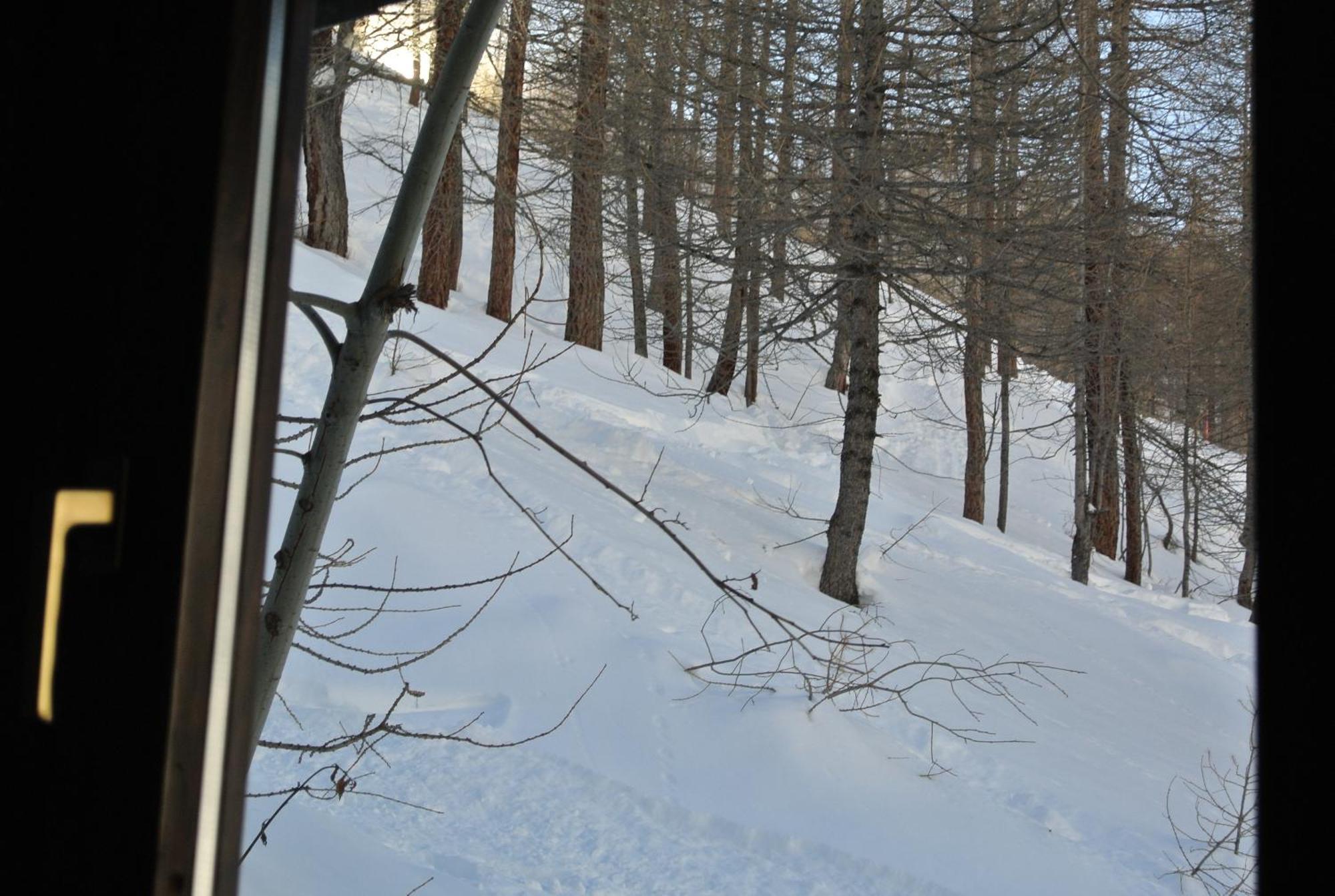 Base Camp Alpine Apartments Breuil-Cervinia Phòng bức ảnh