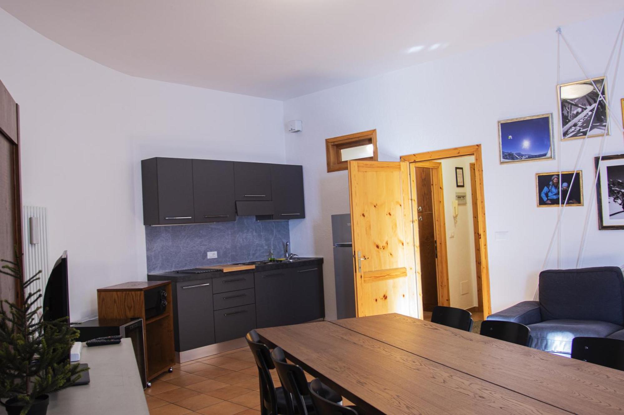 Base Camp Alpine Apartments Breuil-Cervinia Phòng bức ảnh