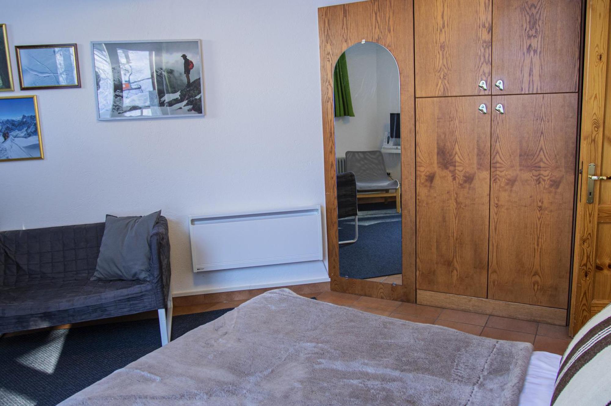 Base Camp Alpine Apartments Breuil-Cervinia Phòng bức ảnh