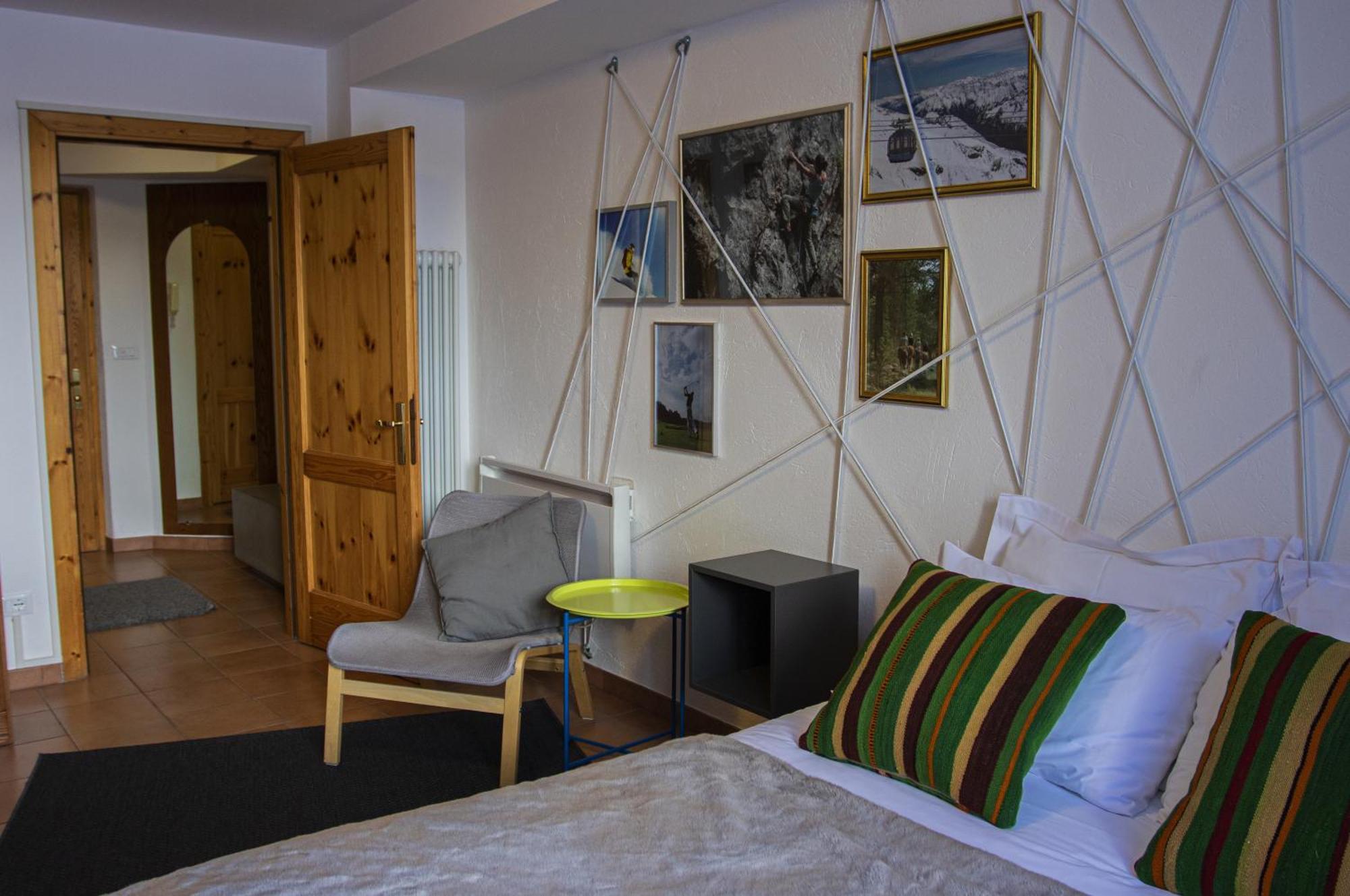 Base Camp Alpine Apartments Breuil-Cervinia Phòng bức ảnh