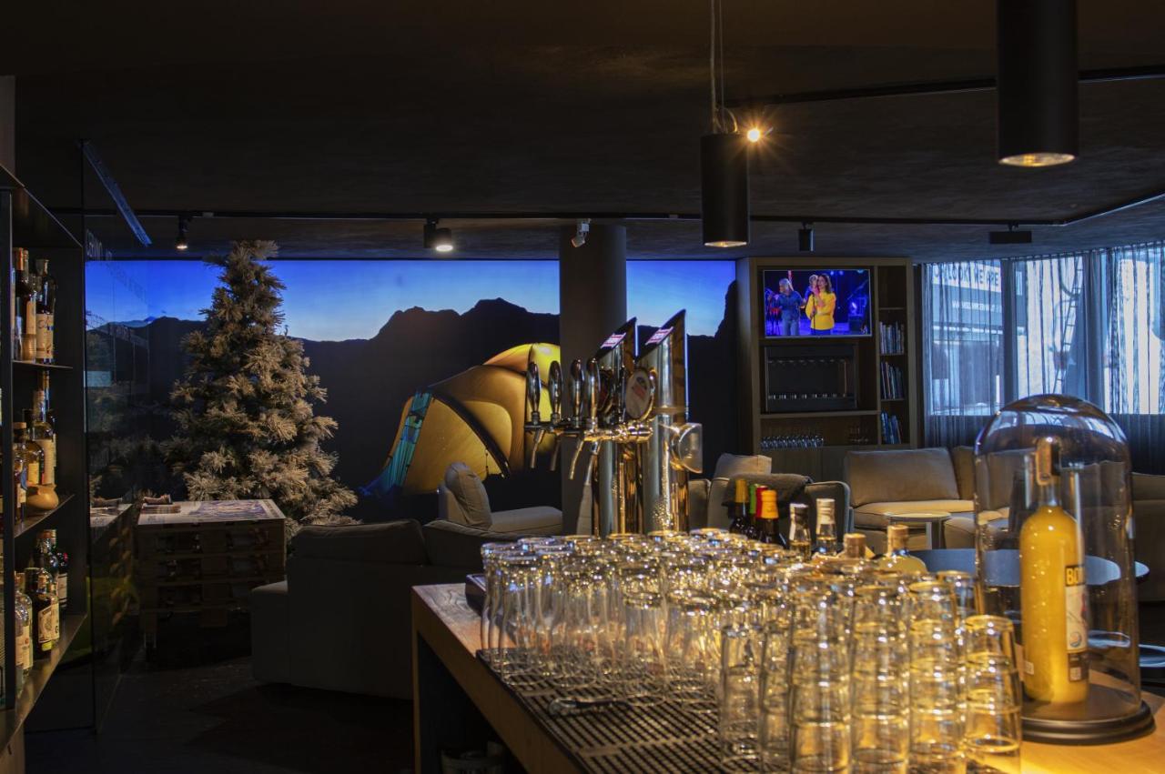 Base Camp Alpine Apartments Breuil-Cervinia Ngoại thất bức ảnh