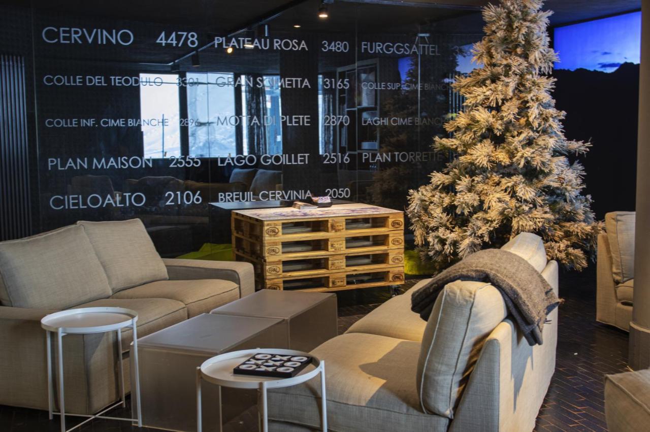 Base Camp Alpine Apartments Breuil-Cervinia Ngoại thất bức ảnh